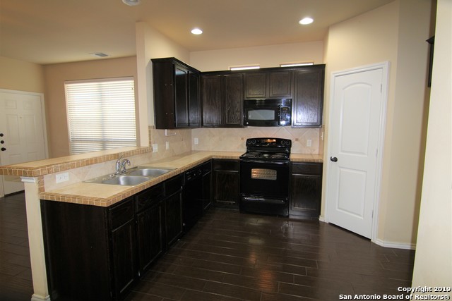 Image 6 of 31 For 1137 Brown Rock Dr
