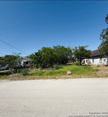 Listing photo id 3 for 1025 Ohio  