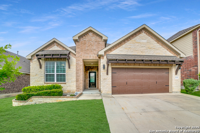 Listing photo id 0 for 1939 Argos Star