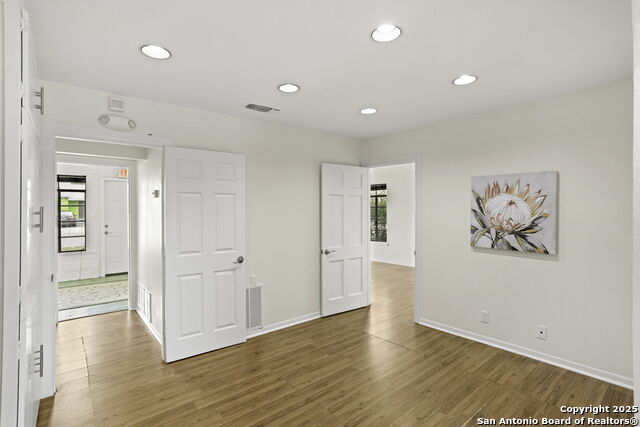 Listing photo id 20 for 5600 San Pedro Ave