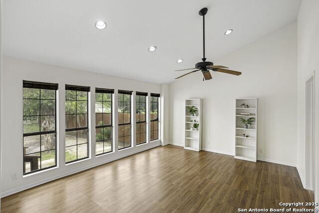 Listing photo id 4 for 5600 San Pedro Ave
