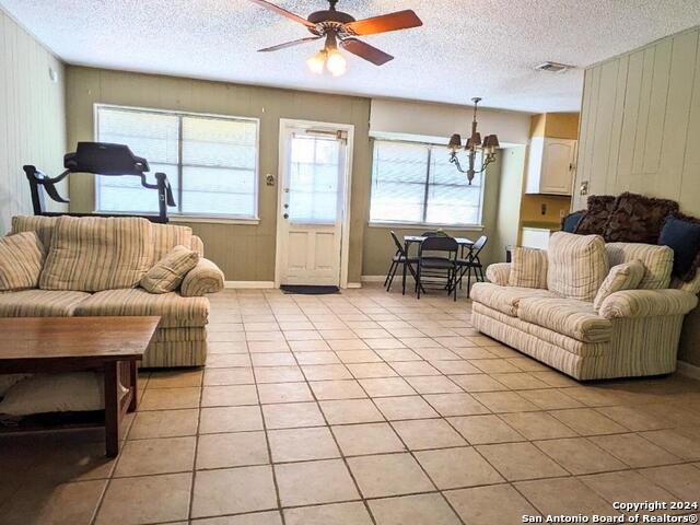 Image 3 of 23 For 14223 Brook Hollow Blvd
