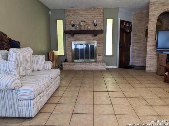 Image 6 of 23 For 14223 Brook Hollow Blvd