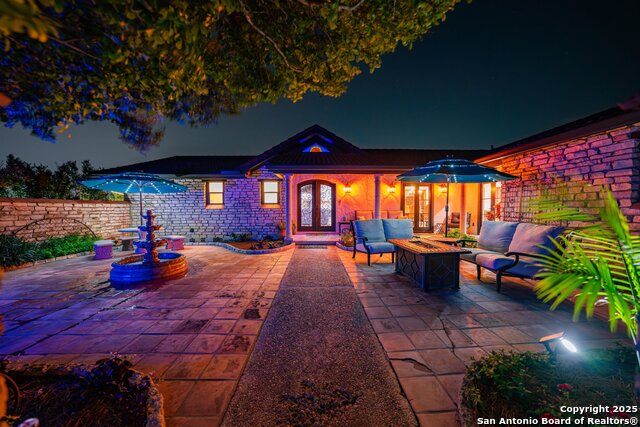 Listing photo id 39 for 327 Loma Vista