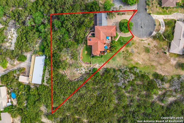 Listing photo id 46 for 327 Loma Vista