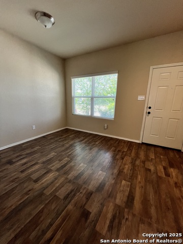 Image 11 of 19 For 9725 Sandy Ridge