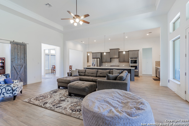 Image 9 of 34 For 34784 High Gate