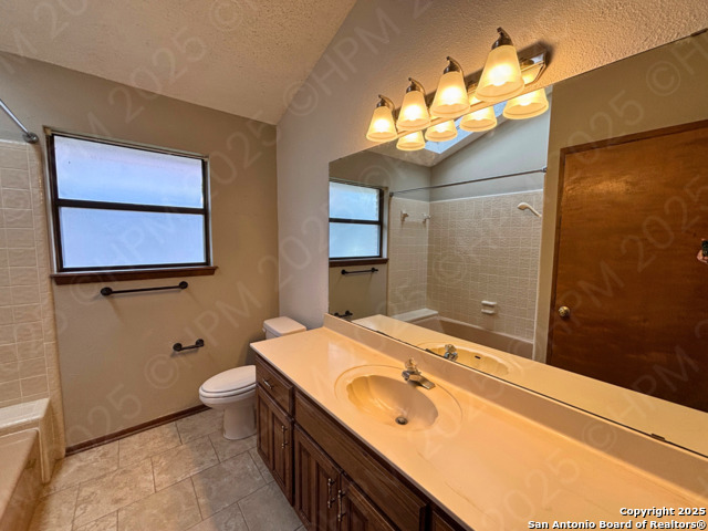Image 13 of 20 For 4647 Green Willow Woods