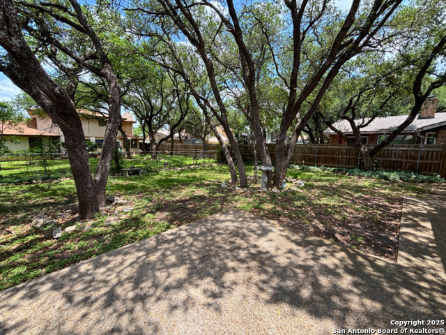 Image 19 of 20 For 4647 Green Willow Woods