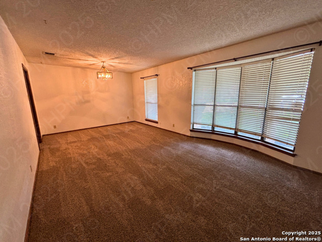Image 7 of 20 For 4647 Green Willow Woods