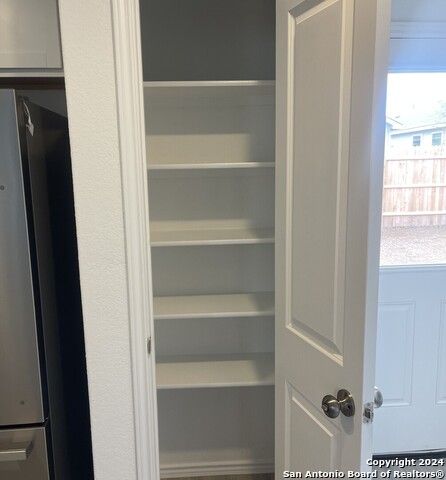 Image 2 of 15 For 9843 Sanborn Grist