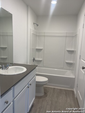 Image 6 of 15 For 9843 Sanborn Grist
