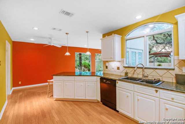Image 8 of 25 For 12850 Castle Bend St