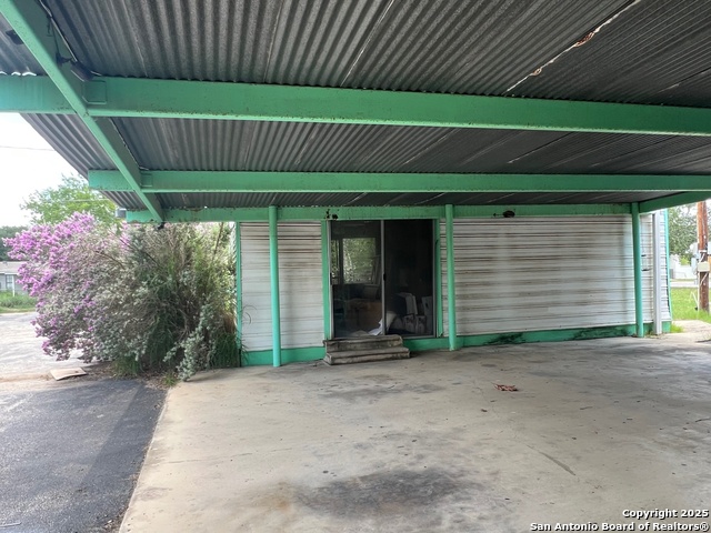 Image 2 of 18 For 413 4th St  