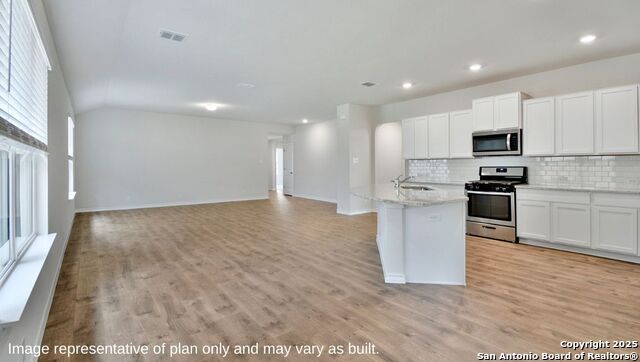 Image 4 of 26 For 5520 Hartley Home