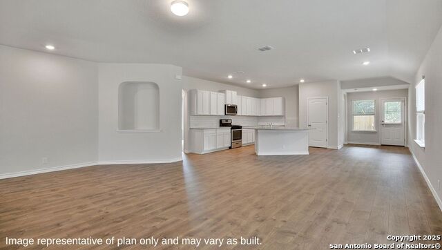 Image 5 of 26 For 5520 Hartley Home