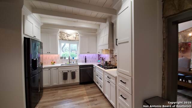 Image 18 of 51 For 9810 Park Dr