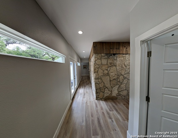 Image 27 of 51 For 9810 Park Dr