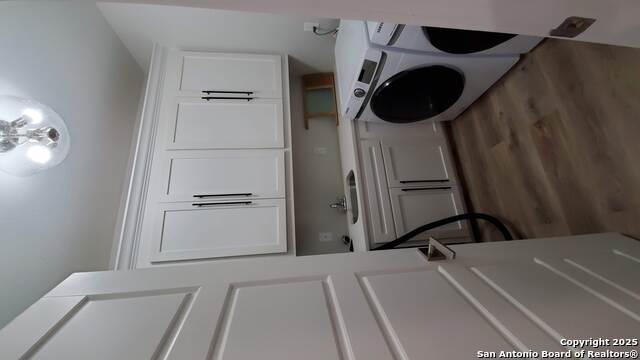 Image 28 of 51 For 9810 Park Dr