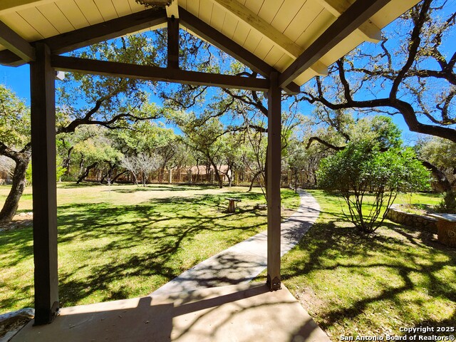 Image 3 of 51 For 9810 Park Dr