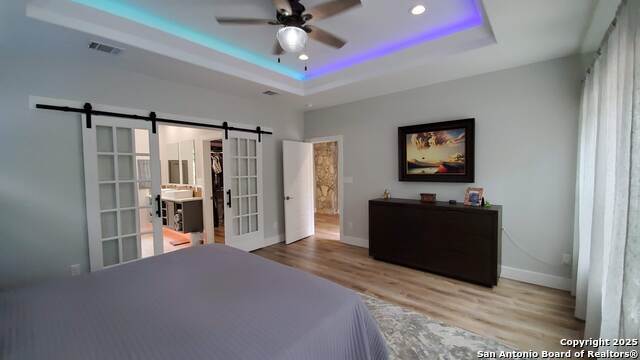 Image 31 of 51 For 9810 Park Dr