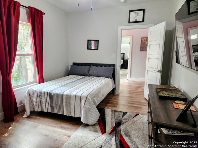 Image 36 of 51 For 9810 Park Dr