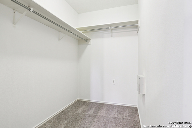 Image 15 of 23 For 7013 Blossom Creek