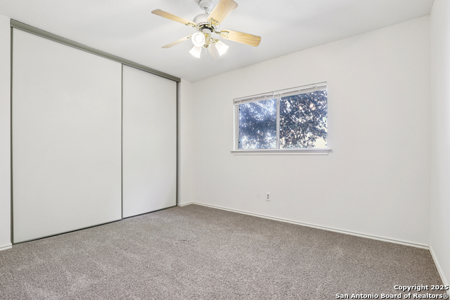 Image 17 of 23 For 7013 Blossom Creek