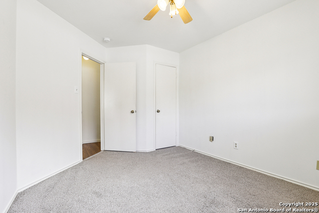 Image 21 of 23 For 7013 Blossom Creek