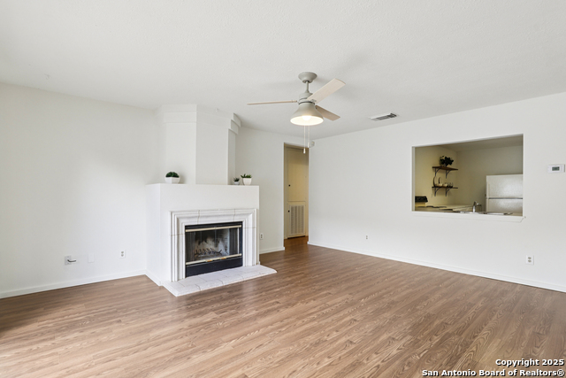 Image 9 of 23 For 7013 Blossom Creek