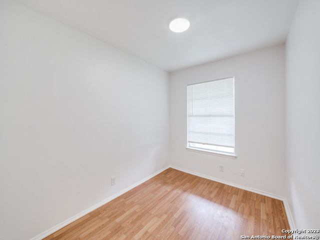 Listing photo id 15 for 7330 Glen Cross Dr