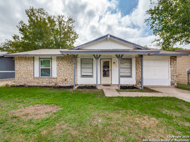 Listing photo id 0 for 7330 Glen Cross Dr