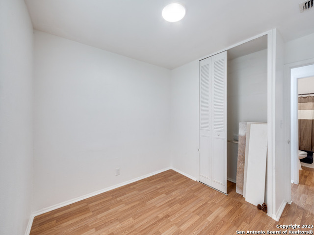 Listing photo id 19 for 7330 Glen Cross Dr