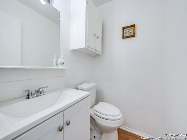 Listing photo id 28 for 7330 Glen Cross Dr