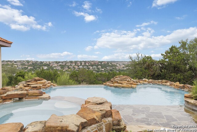 Image 12 of 24 For 23510 Canyon Golf Rd  101