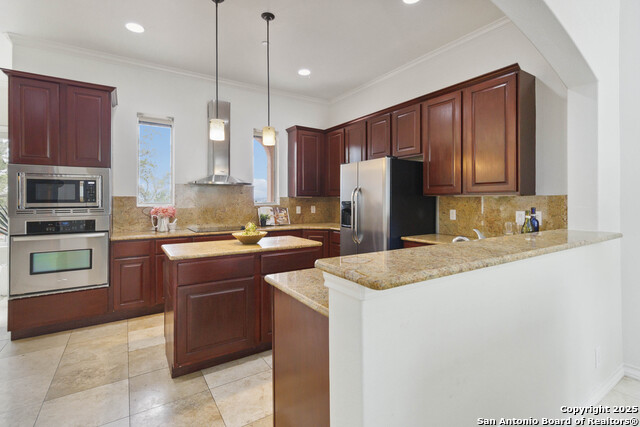 Image 5 of 24 For 23510 Canyon Golf Rd  101