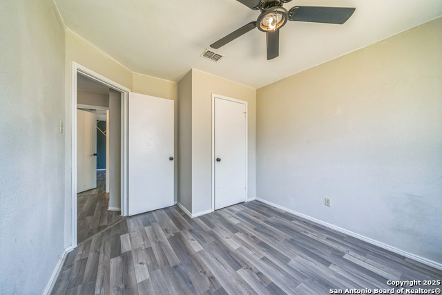 Image 15 of 18 For 3501 Ridge Knoll St