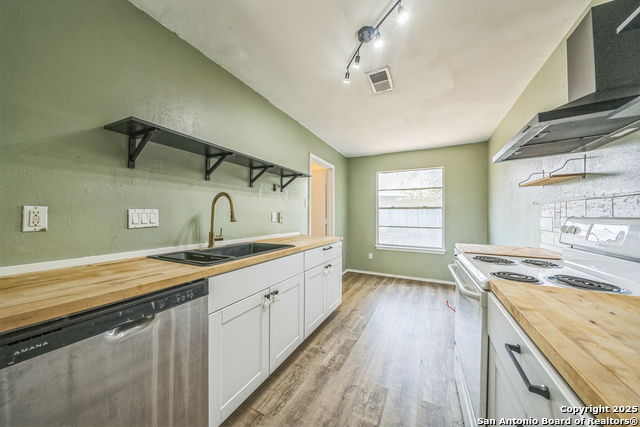 Image 6 of 18 For 3501 Ridge Knoll St