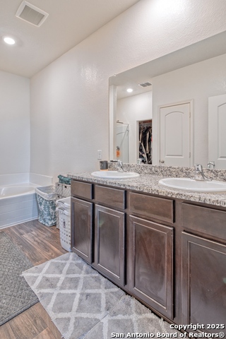 Image 12 of 27 For 4010 Leighton Hbr