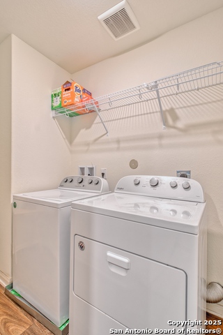 Image 17 of 27 For 4010 Leighton Hbr