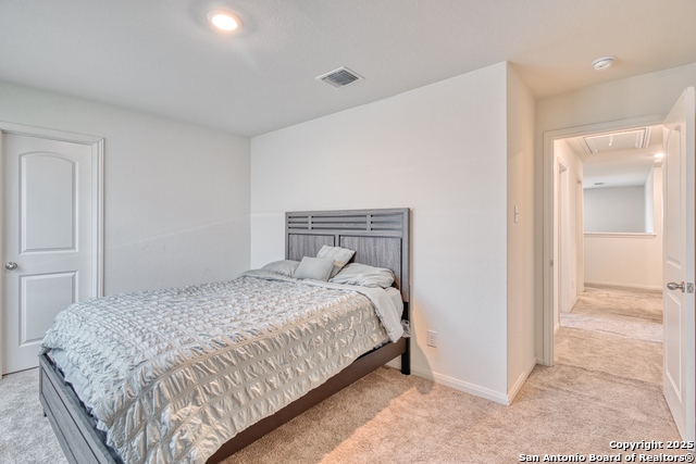 Image 19 of 27 For 4010 Leighton Hbr