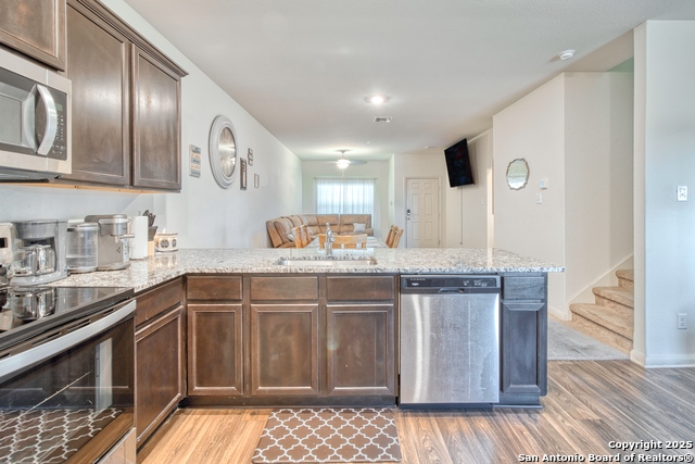 Image 9 of 27 For 4010 Leighton Hbr