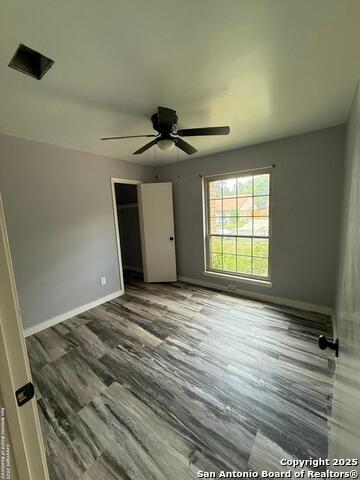 Image 18 of 21 For 9519 Brook Green