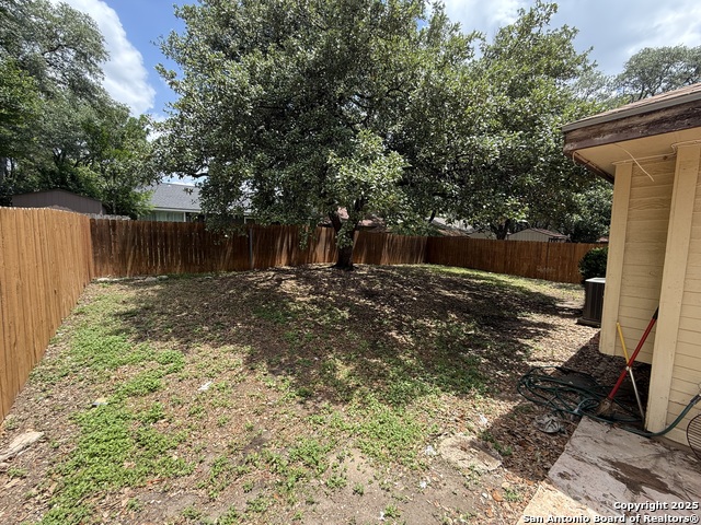 Image 21 of 21 For 9519 Brook Green