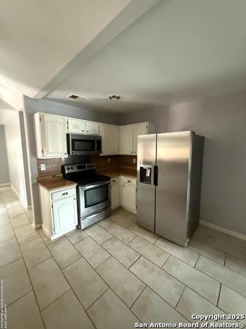 Image 8 of 21 For 9519 Brook Green