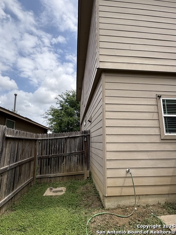Image 12 of 12 For 714 Halogen Way
