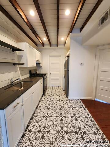 Listing photo id 1 for 217 Natalen Ave  2