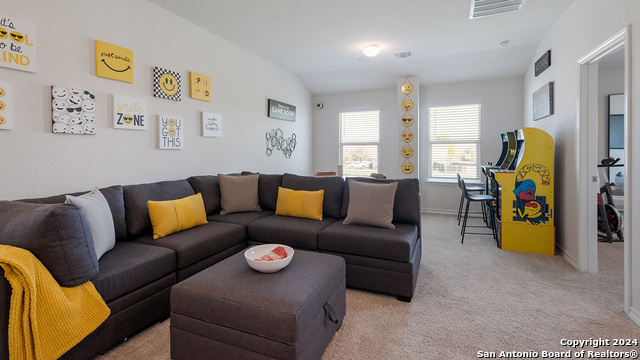 Image 12 of 47 For 14723 Sabine Loop Road