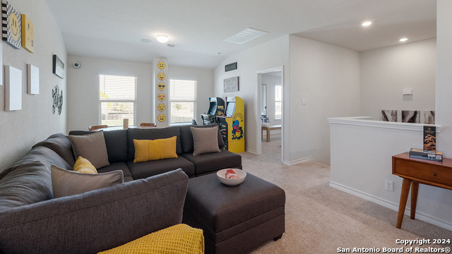 Image 13 of 47 For 14723 Sabine Loop Road