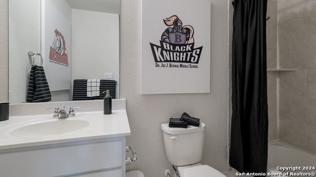 Image 3 of 47 For 14723 Sabine Loop Road